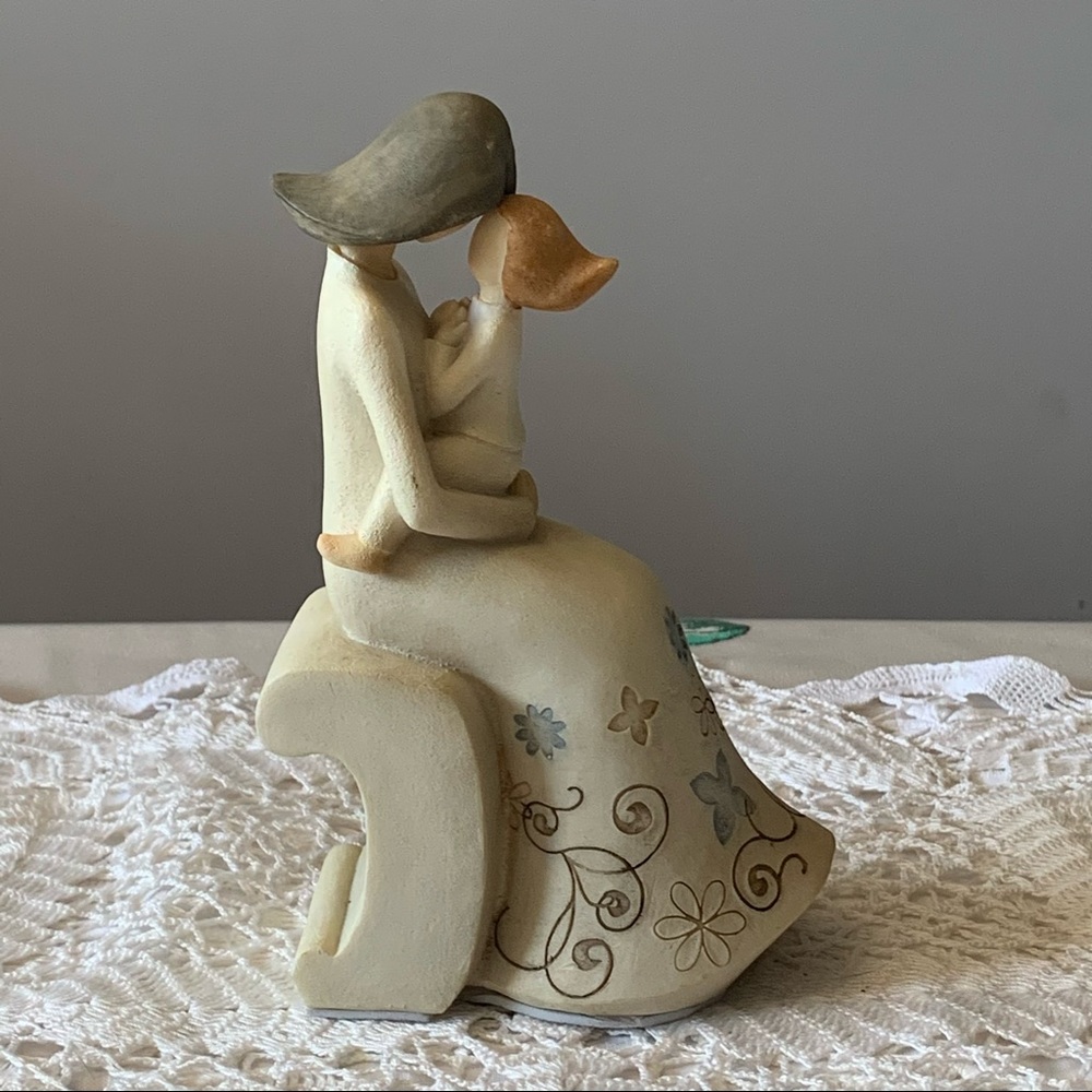 Mother and child ceramic / clay figurine